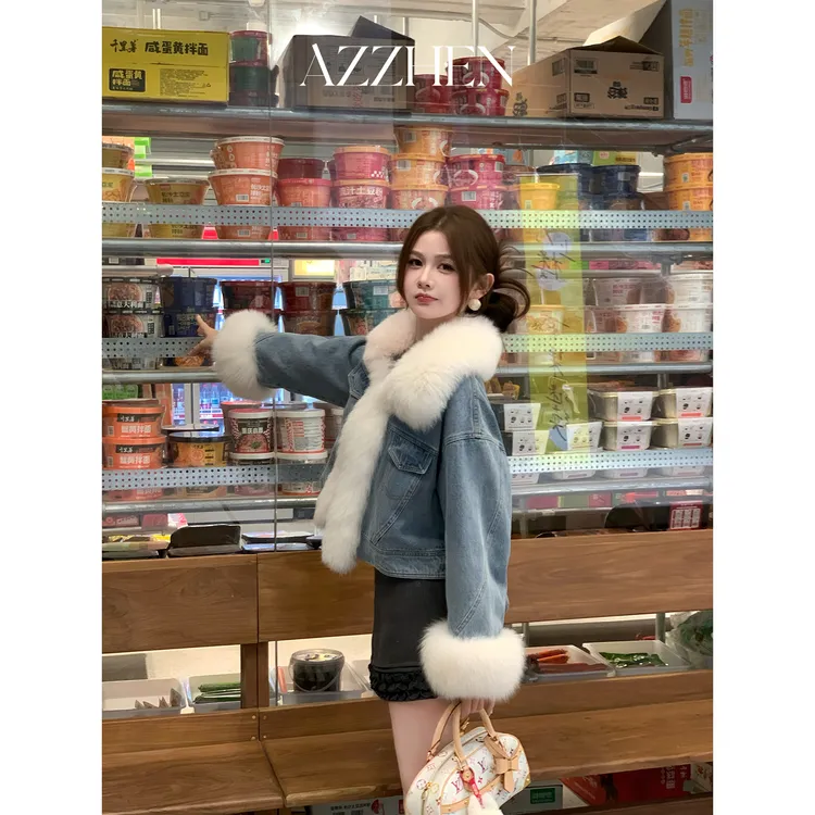 AZZHEN【甜心丹宁】狐狸毛拼接牛仔羽绒服重工大蝴蝶结AZ5PNW10-MZ