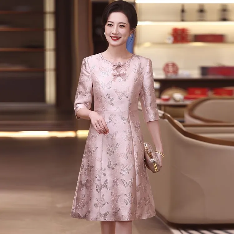 高档喜婆婆喜妈妈婚宴春装A字裙粉色连衣裙小个子丈母娘婚庆服装