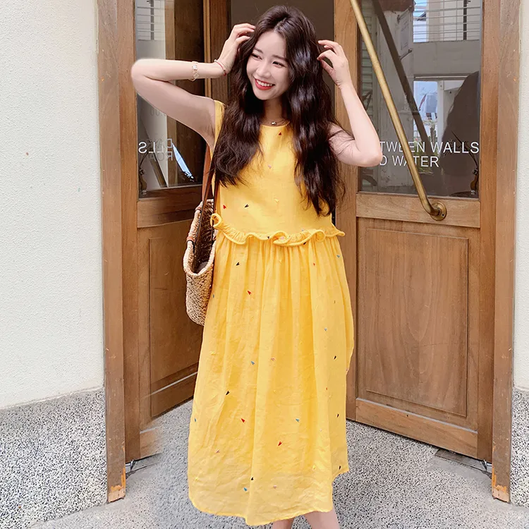 法式复古黄色无袖连衣裙女2025夏季新款设计感小众收腰显瘦长裙子