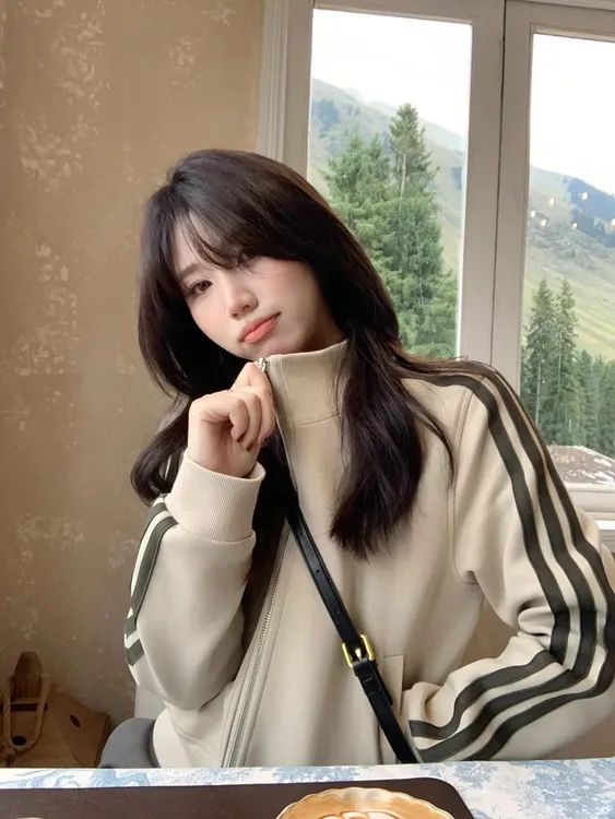 2025新款秋冬小个子立领拉链短款卫衣外套女休闲百搭收腰上衣潮