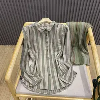 早秋翻领纯棉竖条纹拼色衬衫复古文艺宽松百搭叠穿上衣女C86392