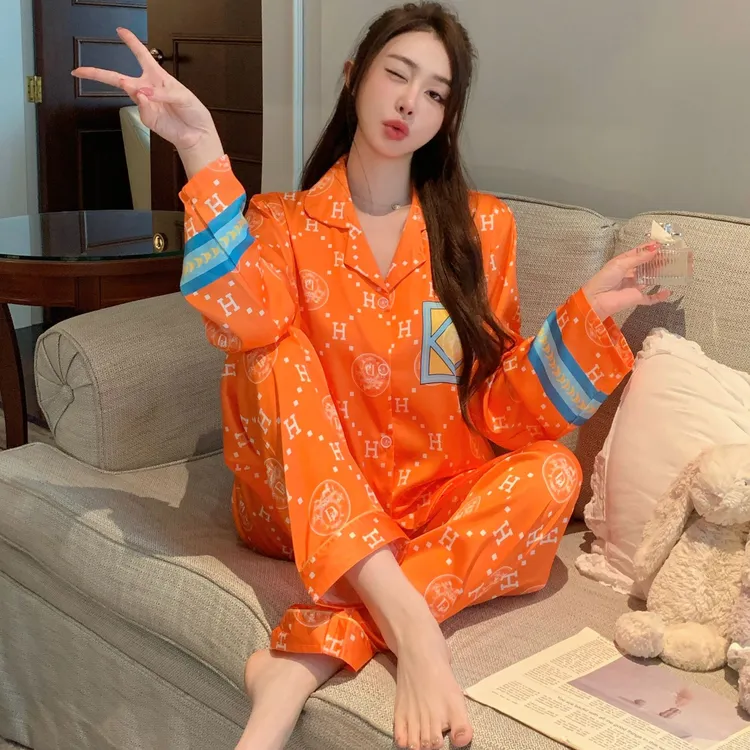 睡衣女春秋长袖网红爆款2025年新款高级感轻奢家居服两件套装