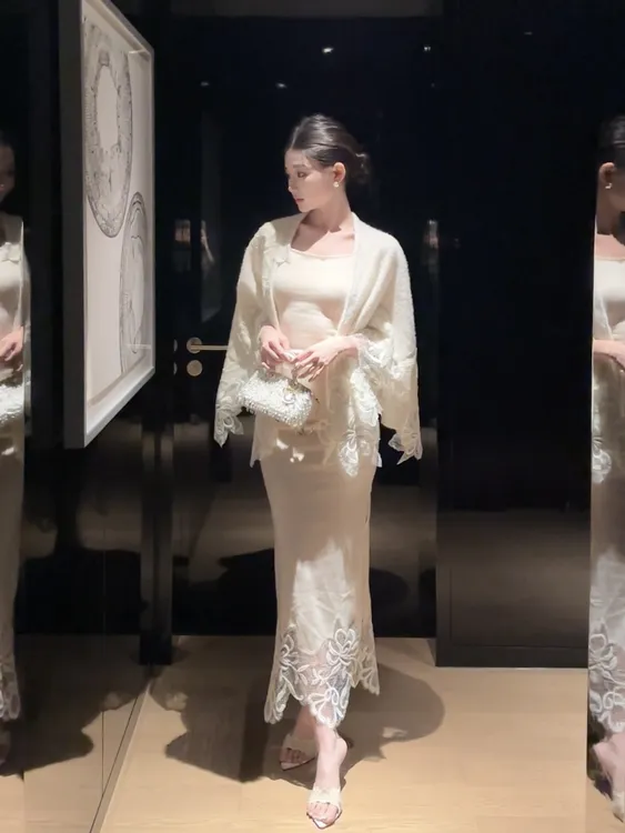 现货春日部【娇柔婉转】优雅气质蕾丝拼接针织连衣裙披肩两件套0996