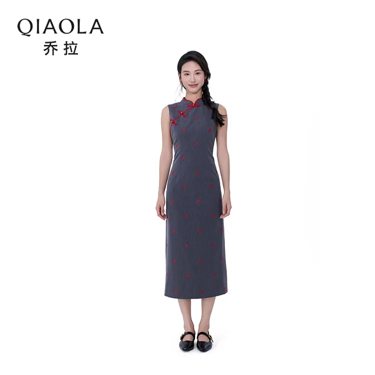 QIAOLA/乔拉【细语岁月】秋季梭织蝴蝶结刺绣旗袍连衣裙上衣