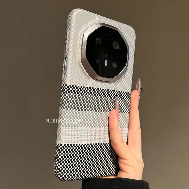 碳纤维棋盘格纹适用华为mate70RS非凡大师手机壳夜光浮雕mate60p