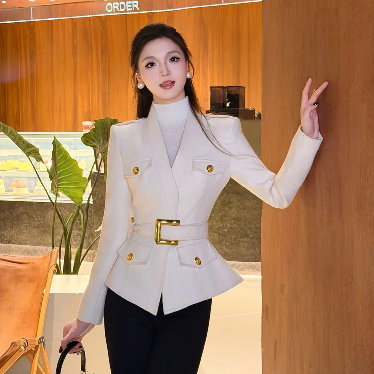 MD进进原创【留洋千金】2025秋冬气质时尚重工设计感名媛西服外套