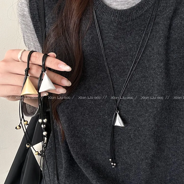 铜皮质项链 三角吊坠流苏项链女小众设计百搭长款毛衣链秋冬配饰