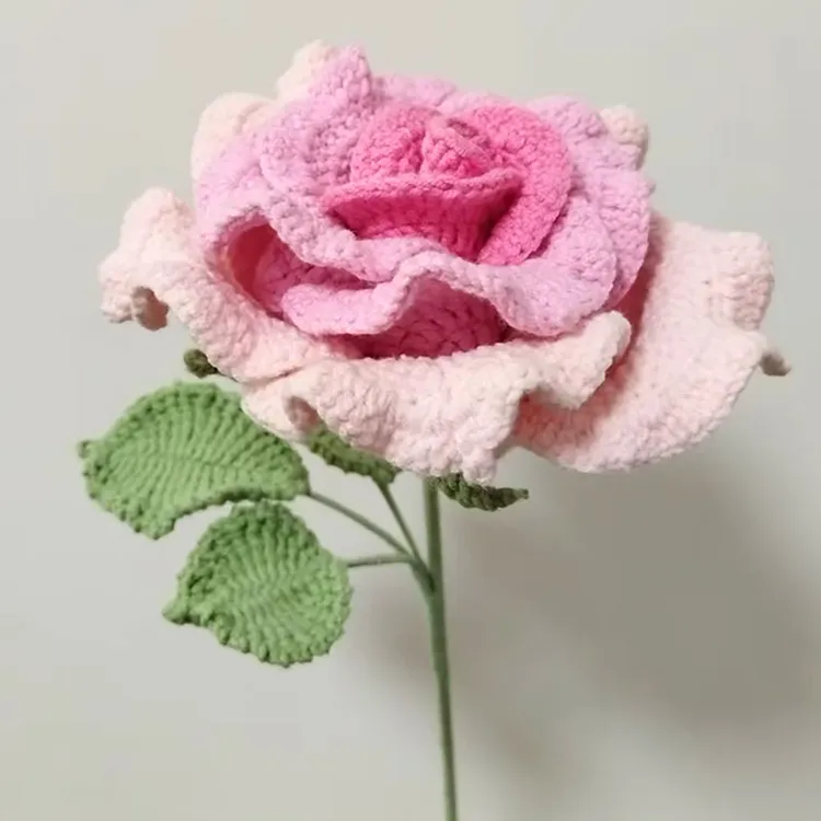 成品毛线钩织花朵泰国玫瑰勿忘我花束订制仿真花浪漫礼物手捧花
