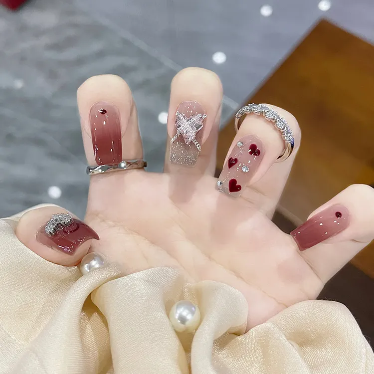 【海派甜心】新款腮红爆闪爱心钻穿戴甲片可爱显白高级感长款美甲贴