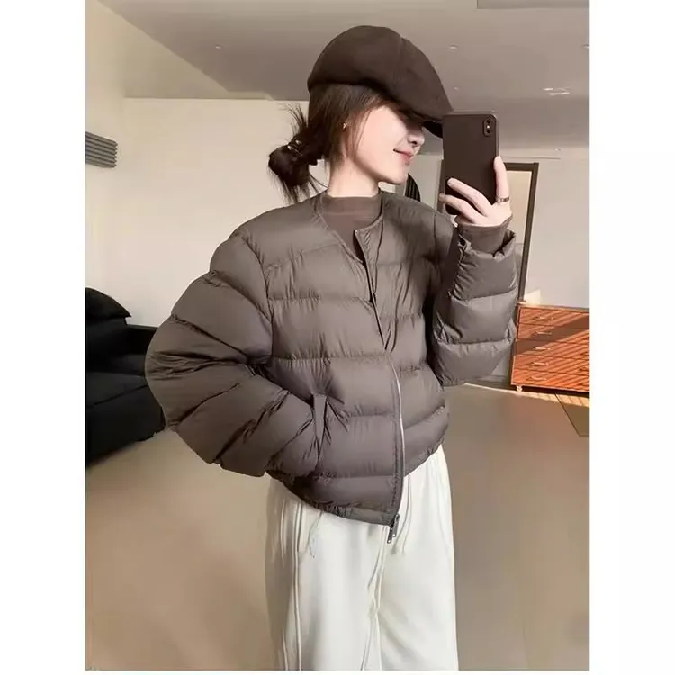 新国标90羽绒服女2025冬季新款无领短款棒球服面包服设计感外套潮