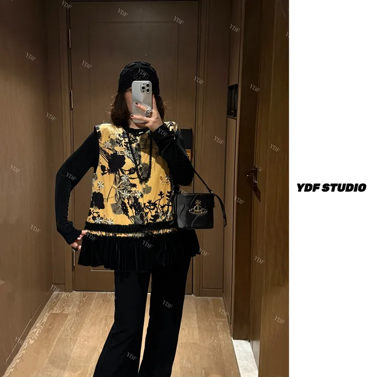 YDFSTUDIO小众【格外迷人】欧货高品早秋重工设计上衣+马甲两件套