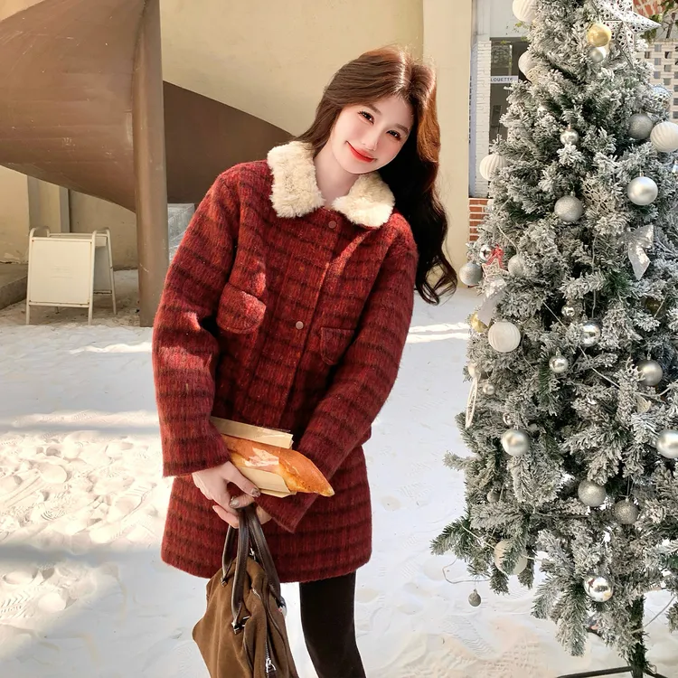 洋气小香风羽绒内里毛呢外套半身裙两件套2025冬季新款氛围感穿搭