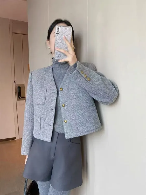 灰色毛呢小香风外套女早秋小个子高级感港风复古宽松休闲短款上衣