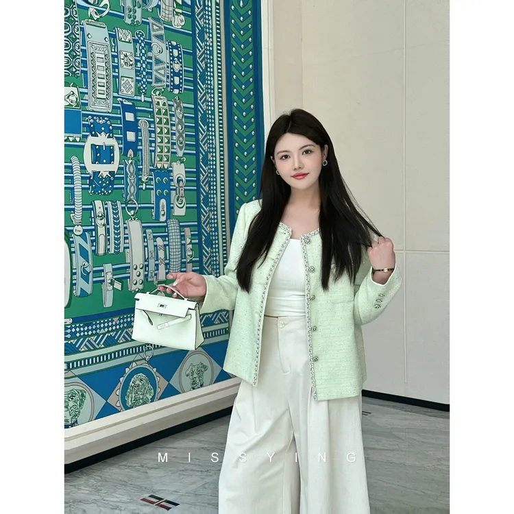 白漂亮的衣橱【柏拉德千金】微胖大码显瘦时尚设计气质精致小香外套