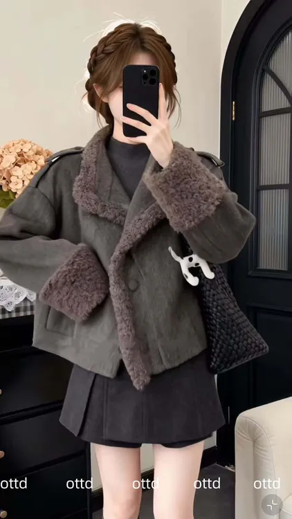 冬季炸街一整套女装2025新款小香风加厚短款毛呢外套打底衫半身裙