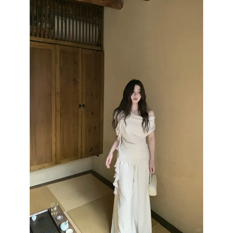 禅意气质款女装白色露肩短袖上衣2025夏季休闲裤时尚两件套装女