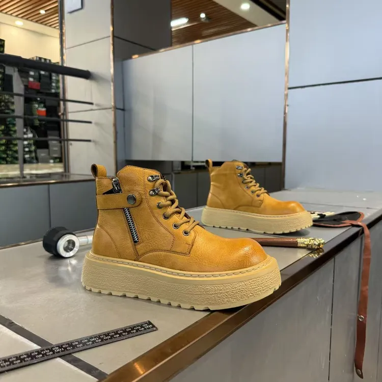 保暖马丁靴短靴秋冬靴子大黄靴休闲欧美风防滑高帮鞋英伦风厚底男