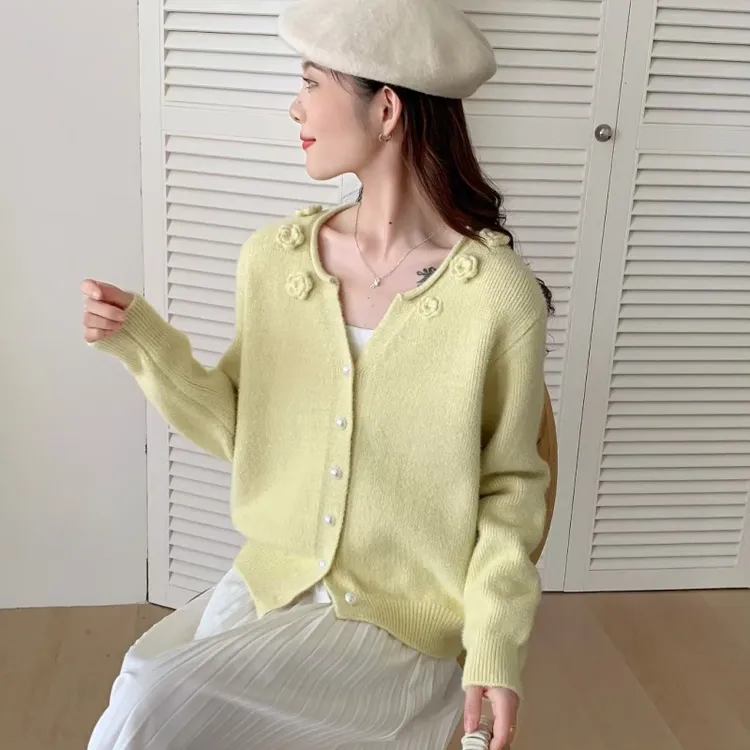 温柔风甜美立体花朵V领长袖针织衫女2025秋冬软糯减龄单排扣上衣 