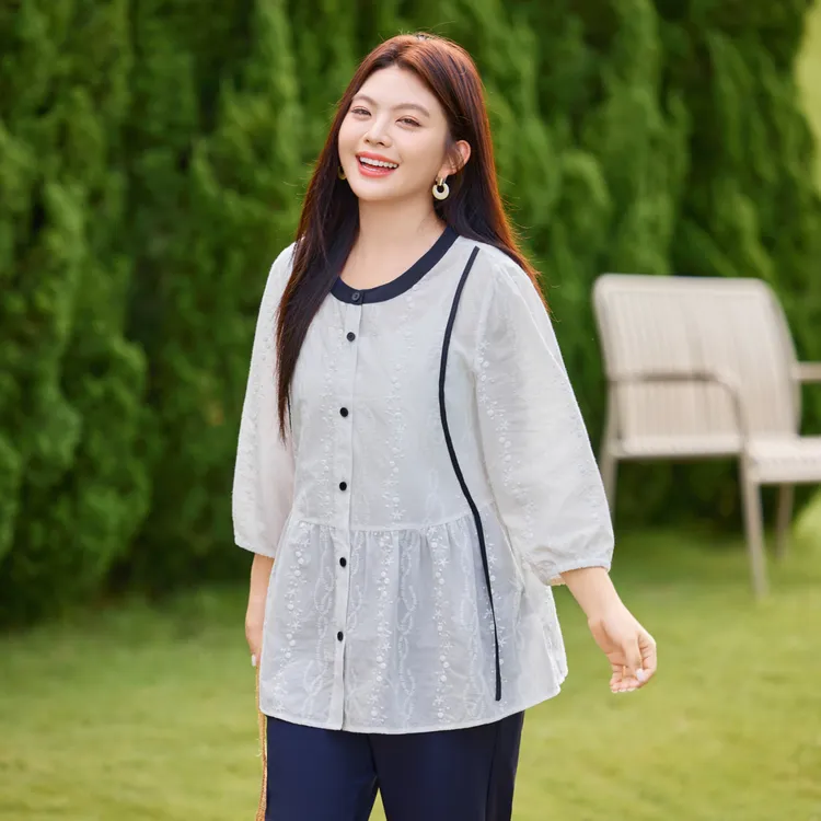 【秋上新法式刺绣七分袖小衫】MsShe大码女装秋棉显瘦上衣Q2508015