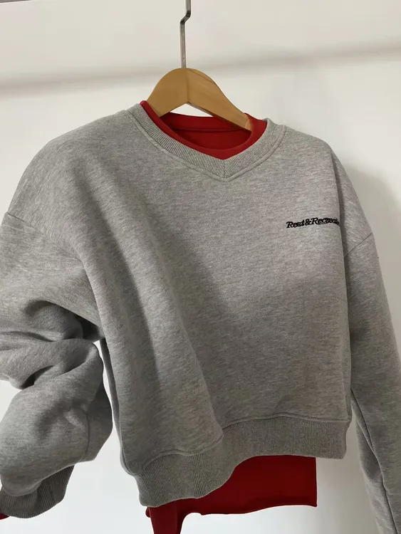 2025东大门叠穿必备加绒短款宽松超暖和超舒服V领套头卫衣