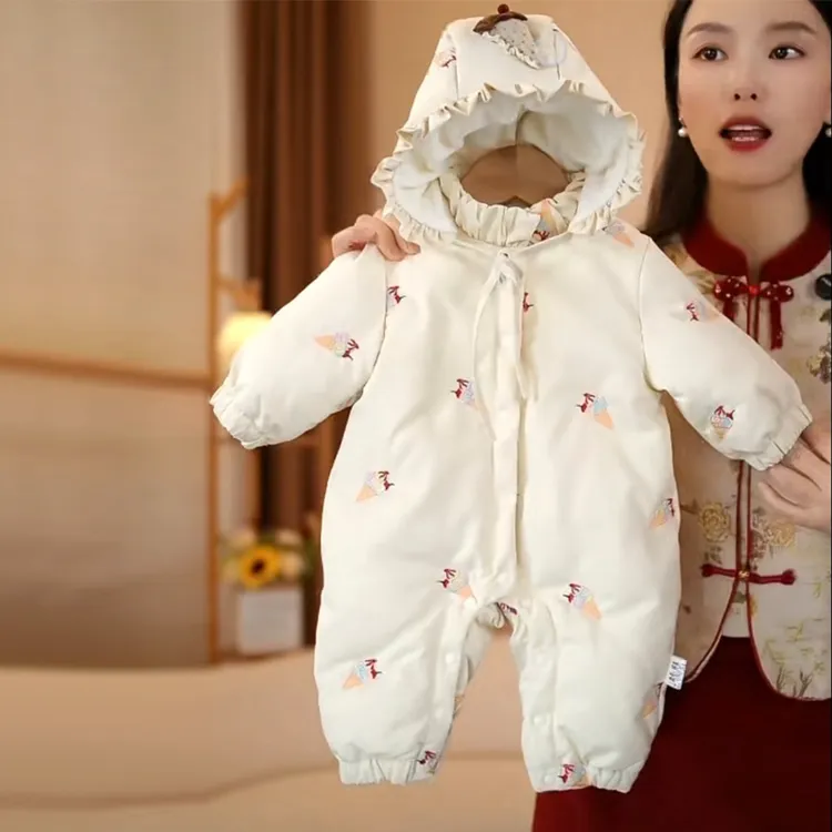 婴儿秋冬衣服女宝宝连体衣保暖棉衣加厚夹棉外出服婴幼儿棉服冬季