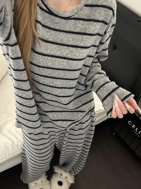 2025新款德绒睡衣女ins风秋冬季长袖外穿保暖秋天加厚家居服套装