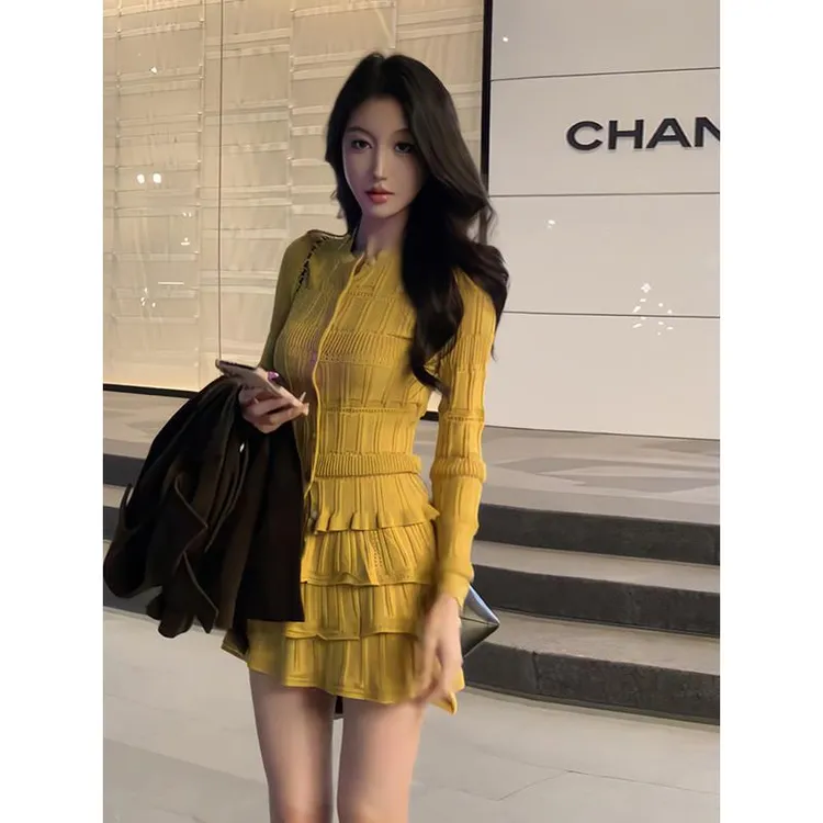 温柔系修身针织长袖上衣套装女秋季新款气质蕾丝短裙设计感显瘦