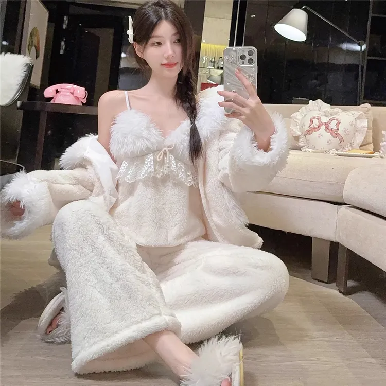 纯欲风甜美法兰绒睡衣女三件套可外穿秋冬季新款保暖双面绒家居服