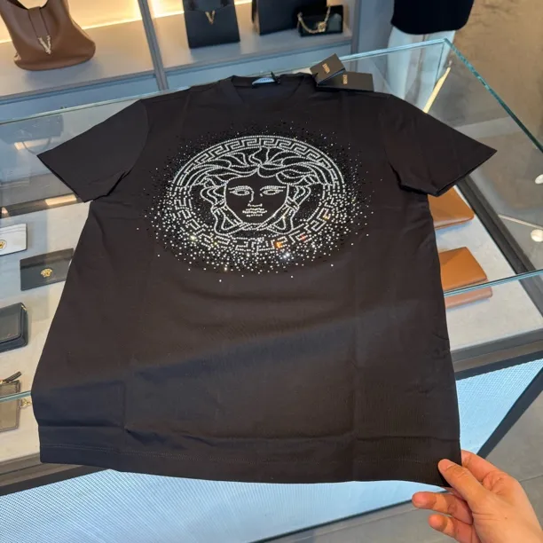 未使用 VERSACE/范思哲 回国路上/范思哲忙钻短袖