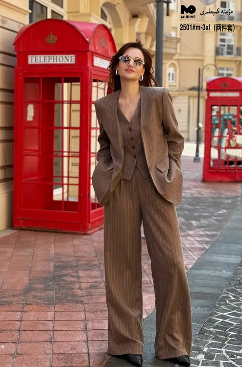 穆碧娜西装套装假三件套