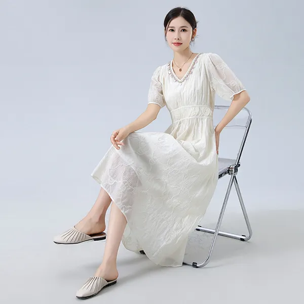 燕苹夏季新款甜美圆领贝母装饰高腰显瘦薄款莱赛尔连衣裙AMA8292