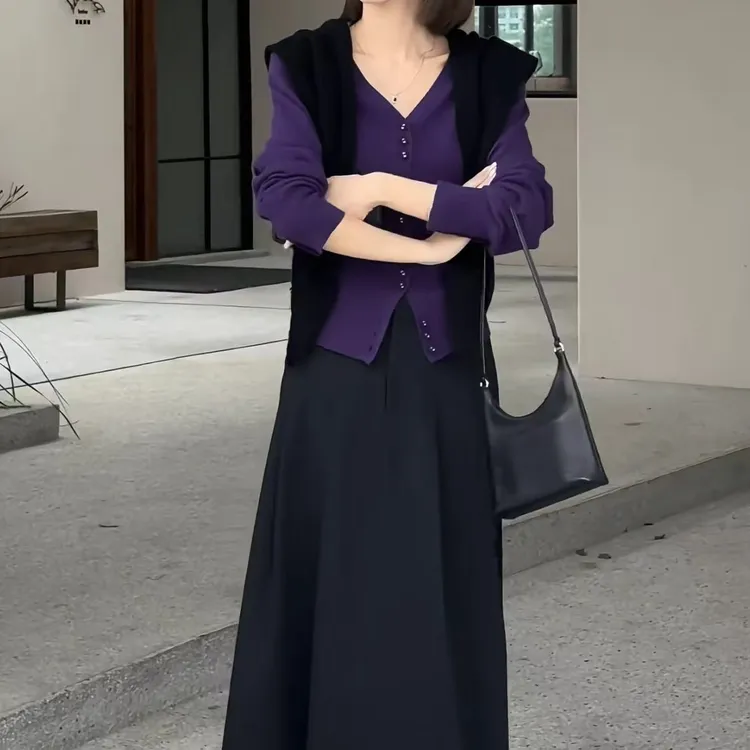 新款韩系紫色V领上衣黑色半身裙女装