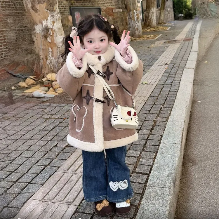 女童加绒加厚外套冬季新款女童小童韩版小熊帽皮毛一体毛外套套装