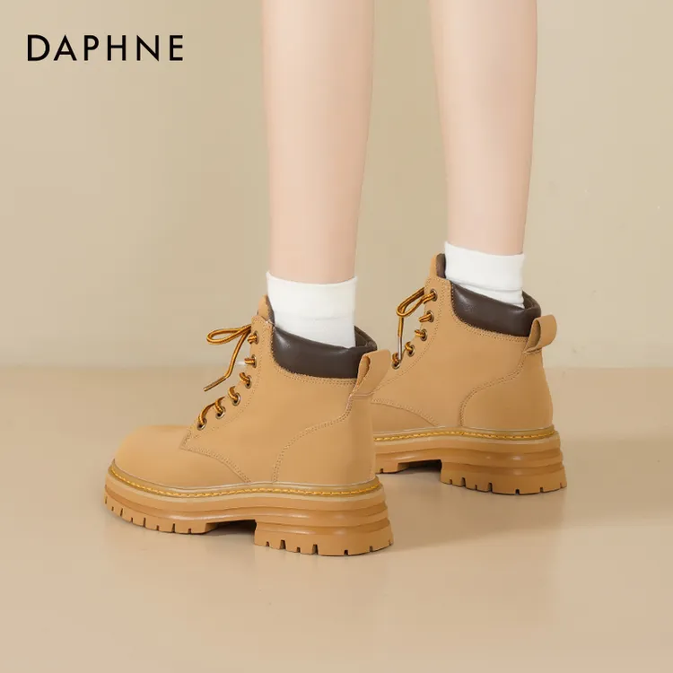 达芙妮大黄靴女款真皮质感轻奢女鞋2025新款秋季时尚百搭马丁靴