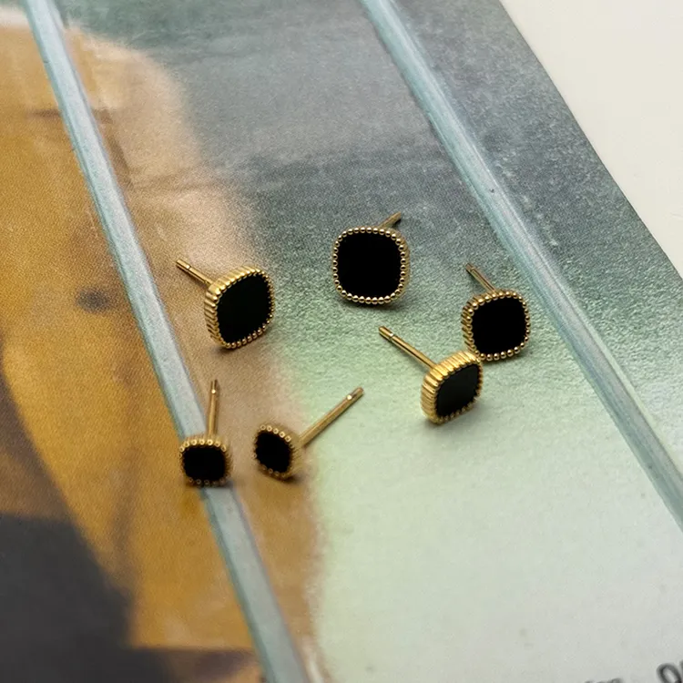 铜合金耳饰 潮流男生耳钉复古迷你黑色方块男士耳钉男款痞帅单只