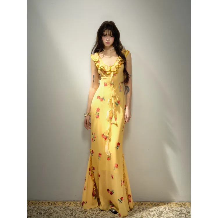 2025新款黄昏玫瑰花边吊带碎花连衣裙鱼尾长裙法式度假裙显瘦气质