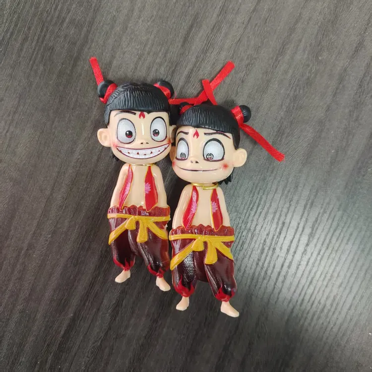 创意新款哪吒摇摇乐玩具摇头晃脑摇出快乐搞笑摇头新奇特玩具礼物