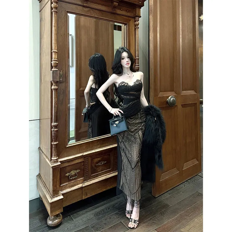 2026春季新款纯欲气质辣妹重工设计高级感小众轻纱显瘦抹胸连衣裙