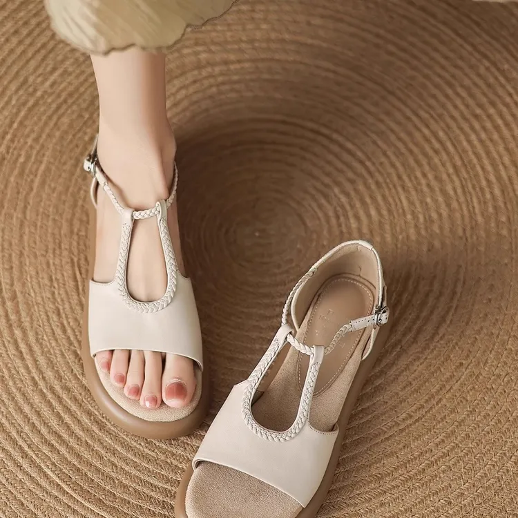 法式厚底一字带露趾凉鞋女2025夏季新款高级感配裙子镂空罗马凉鞋