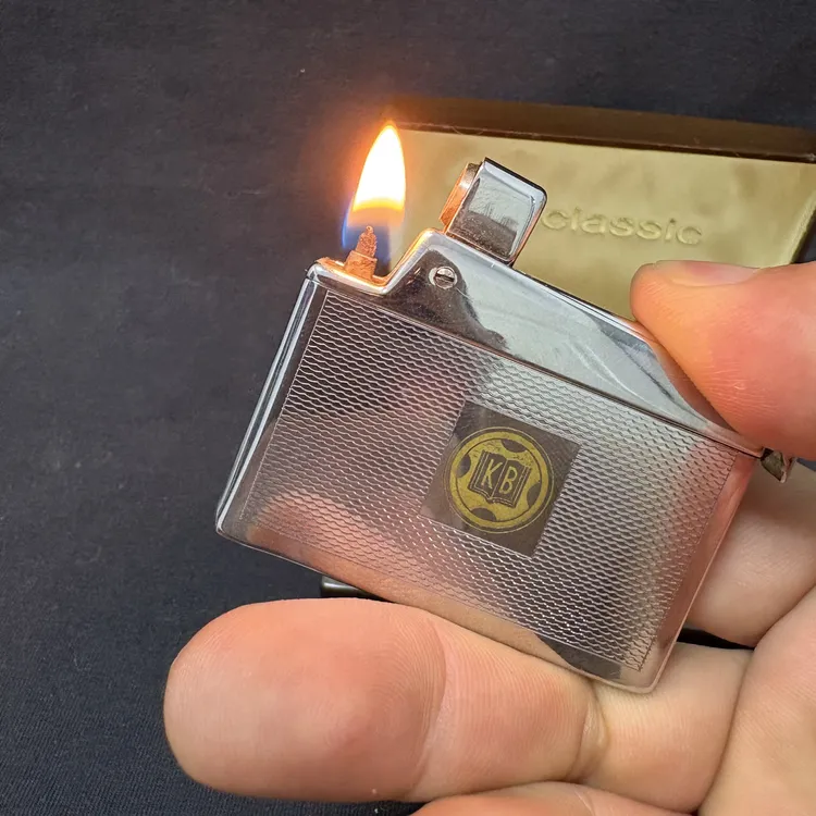 德国鸬鹚古董煤油打火机