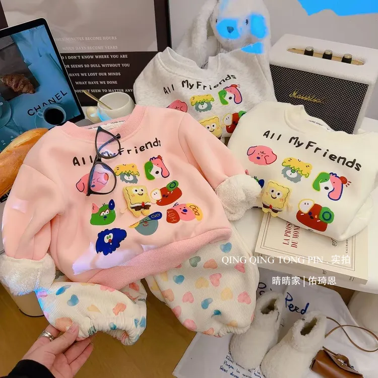 2025秋冬季韩版时尚圆领儿童宽松休闲卡通玩偶印花卫衣男女童