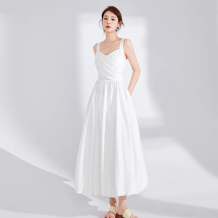 2025女夏新款蝴蝶结褶皱气球花苞裙法式气质高腰蓬蓬吊带连衣裙