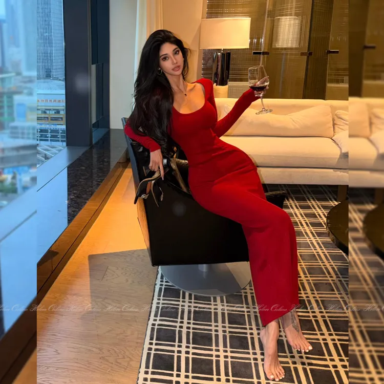 HELEN/黑科技发热羊毛收腰连衣裙女莱赛尔纤维U领高级感长裙Q605