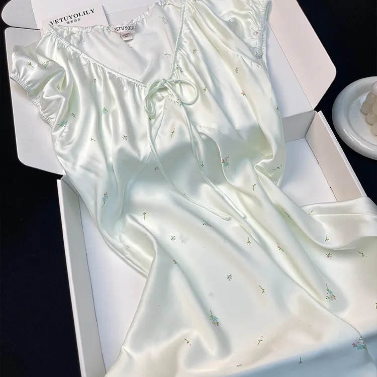 法式甜美纯欲风V领碎花冰丝睡裙女夏款凉感缎面软糯亲肤居家裙子