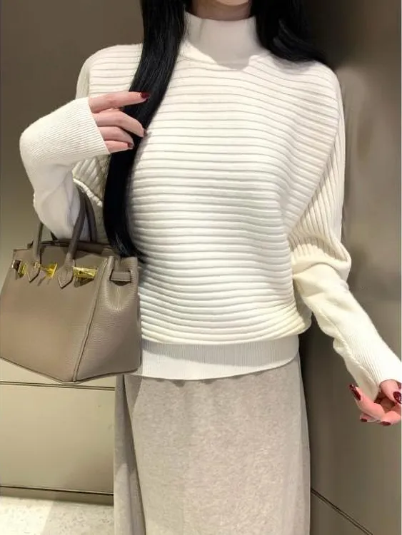 松弛感气质高领蝙蝠袖毛衣女冬新款韩系简约通勤宽松显瘦长袖上衣