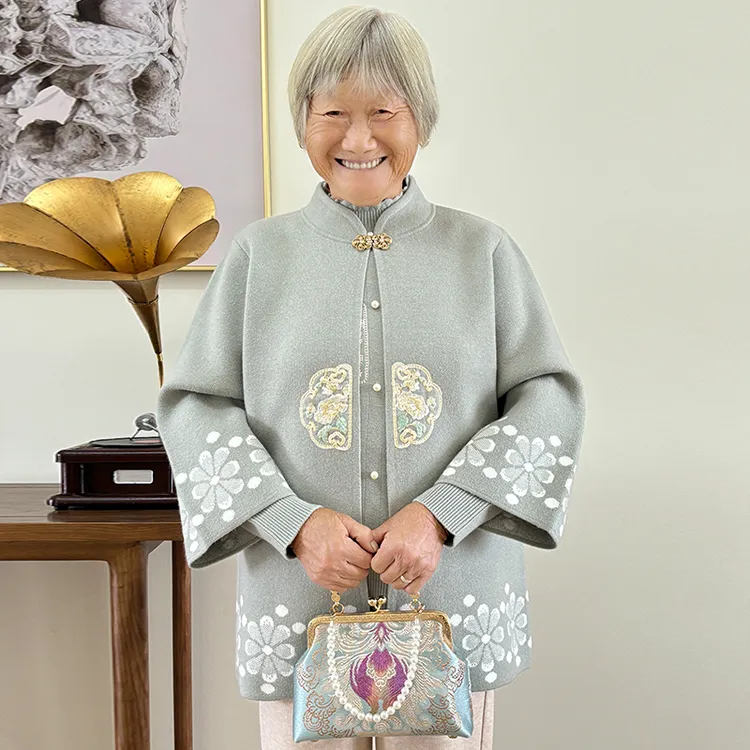 妈妈秋装中老年女国风新中式针织两件套新款老年人奶奶装洋气外套