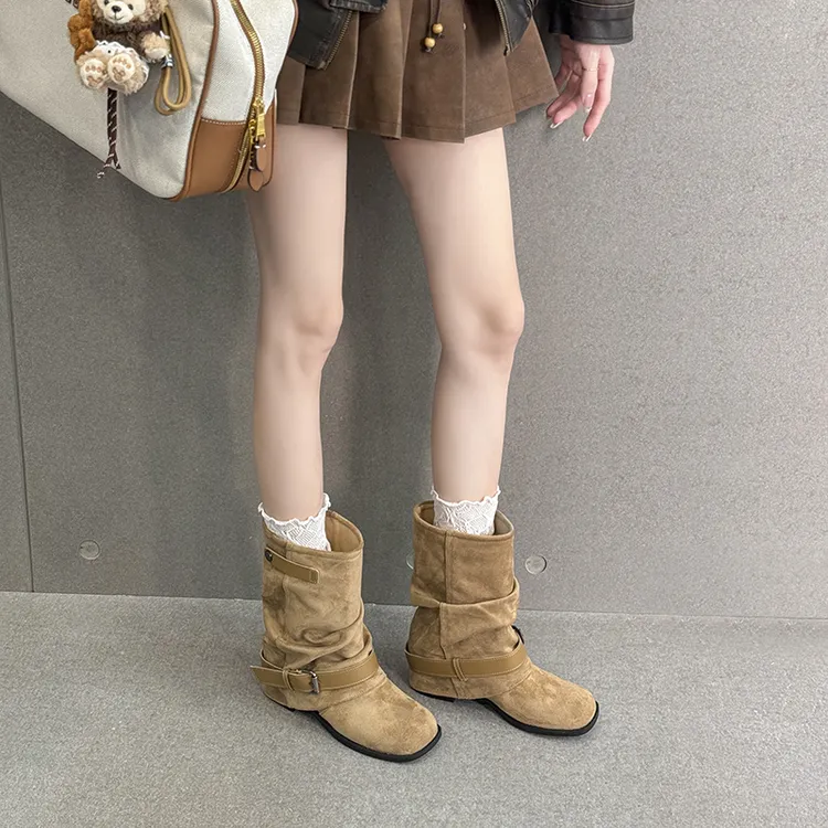复古风方头褶皱西部牛仔堆堆靴女2025年秋冬新款皮带扣棕色短靴