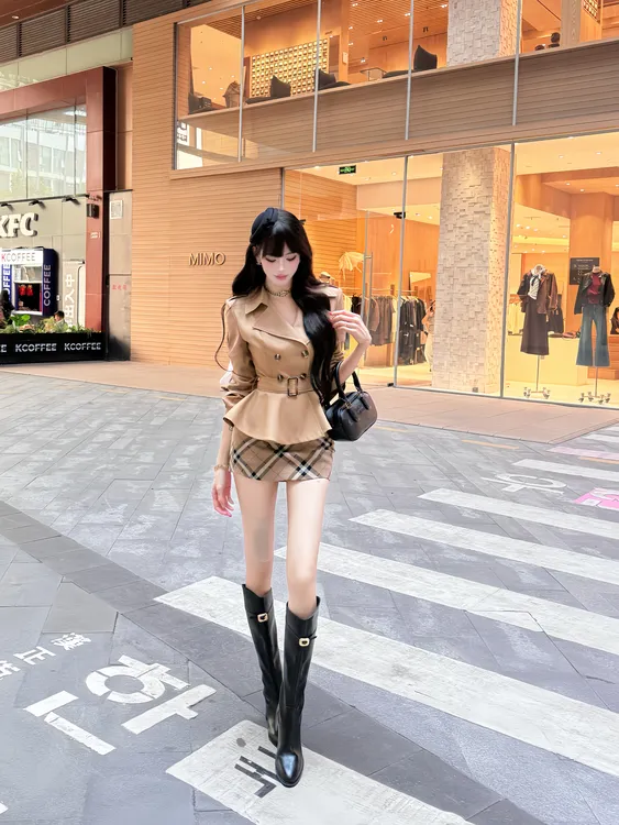 现货●YeYe●（伦敦周末）风衣短款设计感收腰显瘦气质时尚套装251812