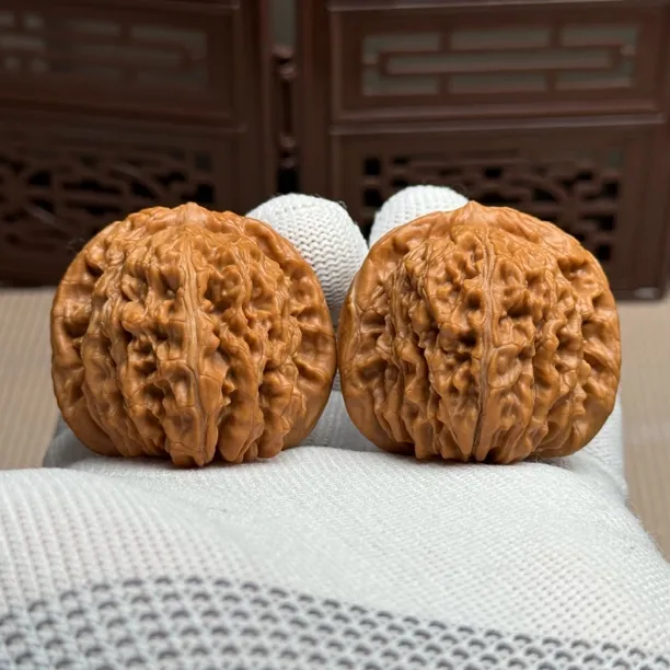 精选老树四座楼狮子头，边42肚42高38，老树山地楼精卡精配一物一图