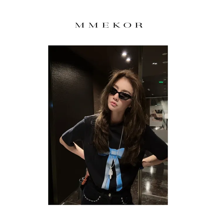 MMEKOR“小女孩”T恤 2025新款秋款活力常青藤百搭短袖 30652